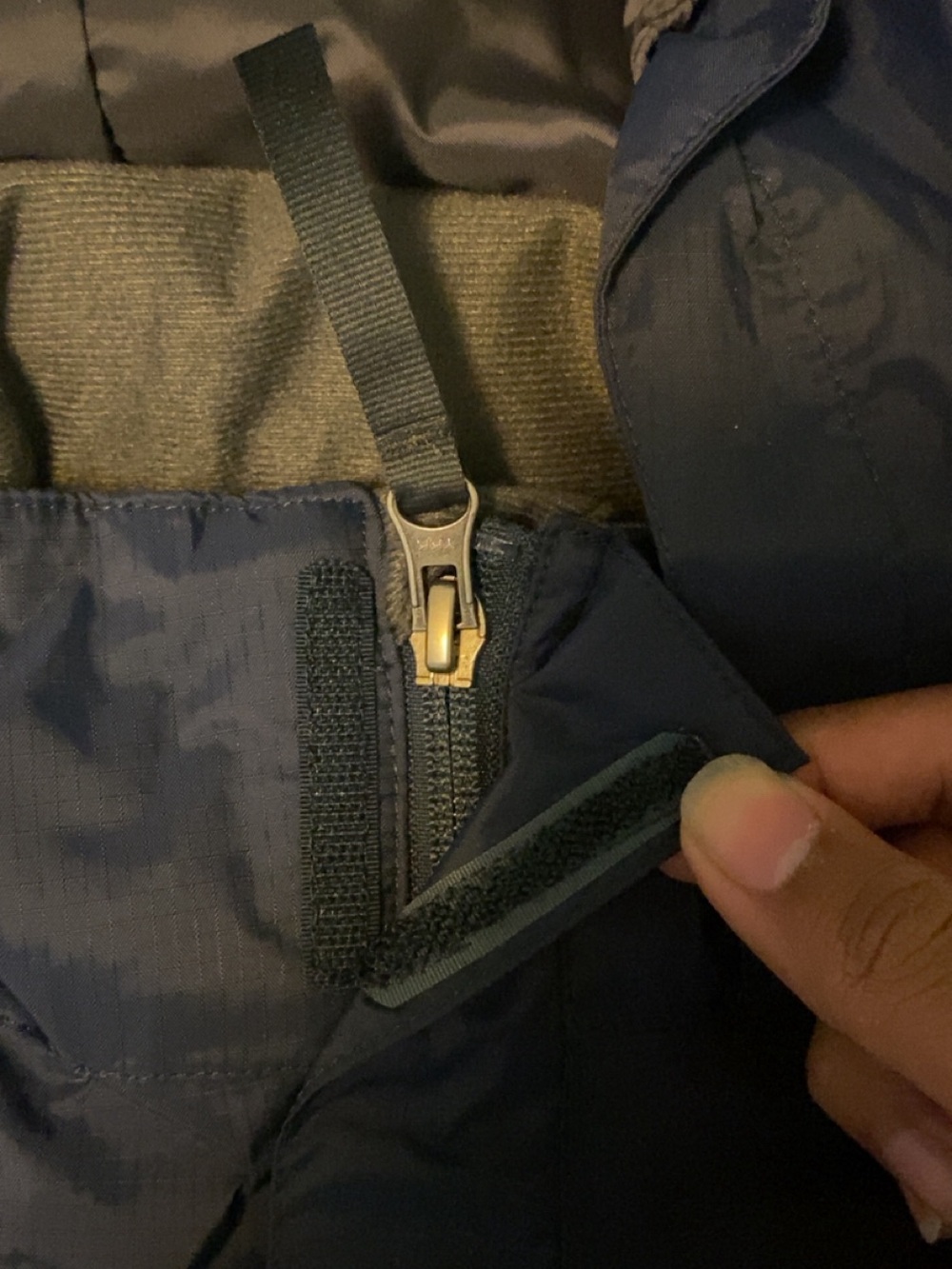 The North Face Navy Hooded Windbreaker Jacket - Picture 3 of 7